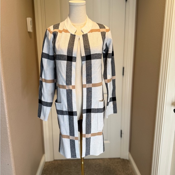 Tahari Tops - Tahari Women's Checkered Blazer in Black, Gray, and Tan